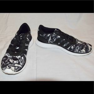 🌟ADIDAS sneakers!!!!🌟OBO